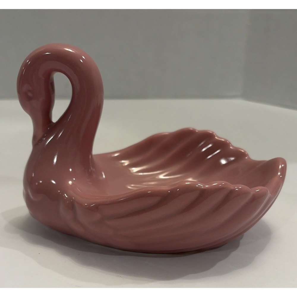 Vintage Mauve Pink Ceramic Swan Soap Trinket Dish 1980s Cottage Farmhouse
